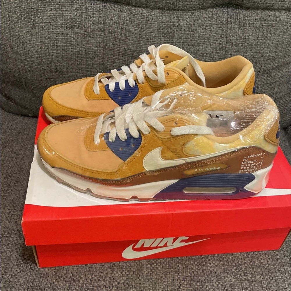 Nike Air Max 90 Content Pack